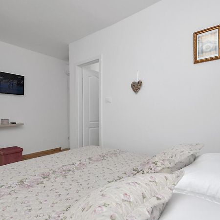 Holiday Home Danica Ozici Εξωτερικό φωτογραφία